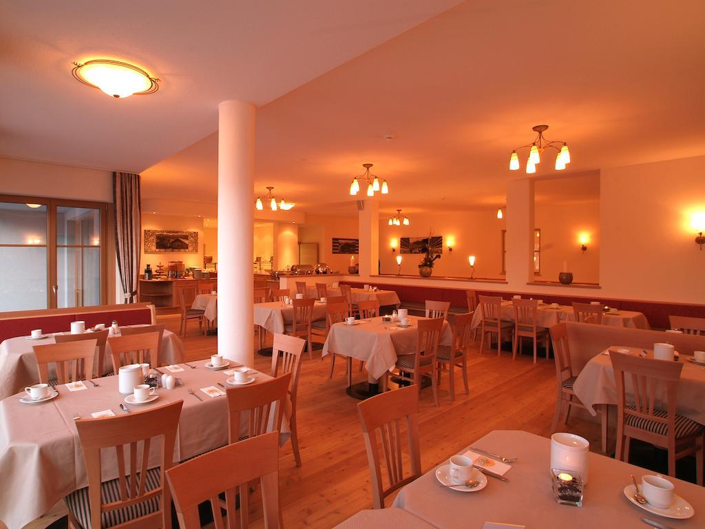Hotel Roeck Garni ฟิสส์ ภายนอก รูปภาพ
